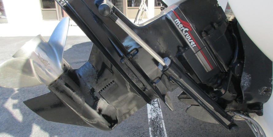 Sea ray 260 bow rider select