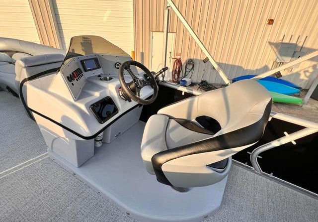 Starcraft Marine Surf Series 230 SCX