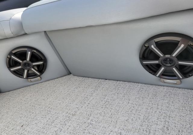 Starcraft Marine Surf Series 230 SCX