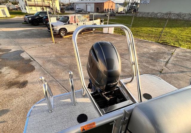 Starcraft Marine Surf Series 230 SCX