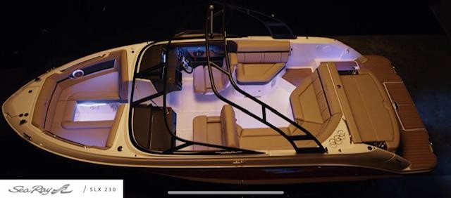 Sea Ray 230 SLX