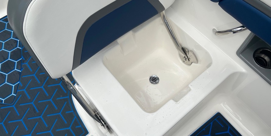 Chaparral 243 Vortex VRX