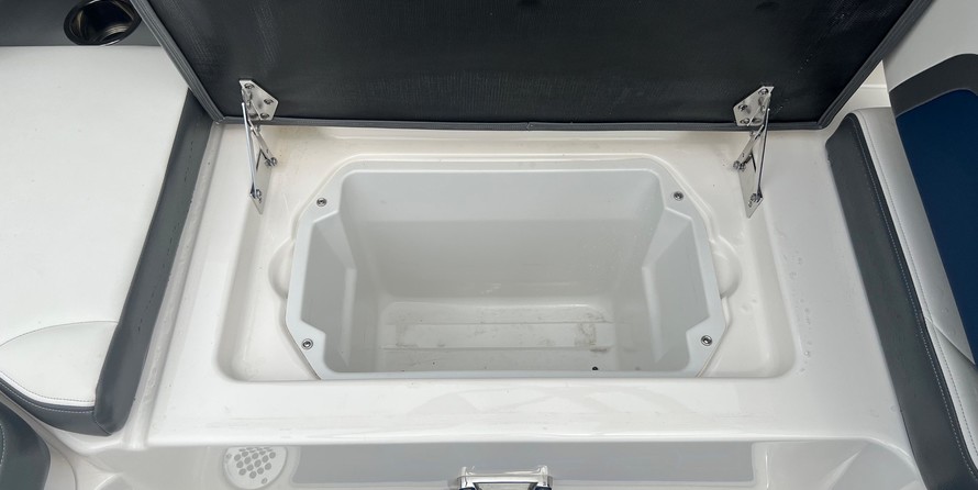 Chaparral 243 Vortex VRX