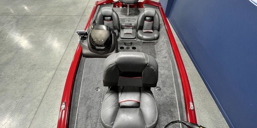 Tracker Pro Team 175 TXW