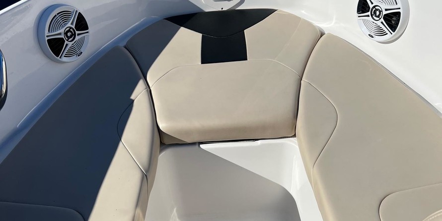 Chaparral 19 H2O Ski & Fish