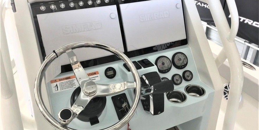 Ranger boats 2400 bay