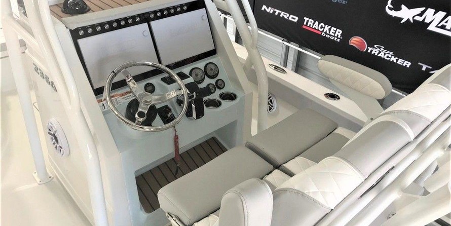 Ranger boats 2400 bay