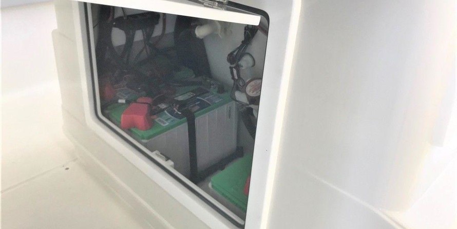 Ranger boats 2400 bay