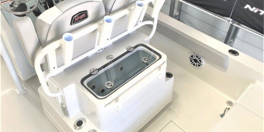 Ranger boats 2400 bay