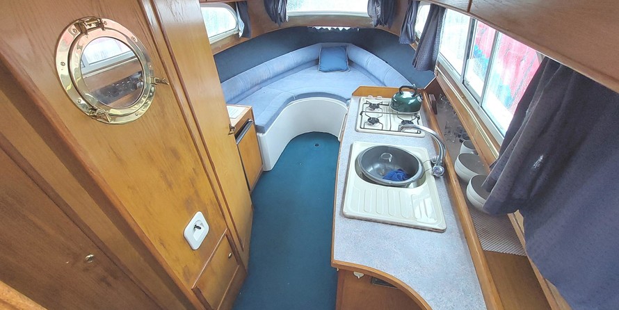 Amber boats amsterdam cruiser style wide beam barge