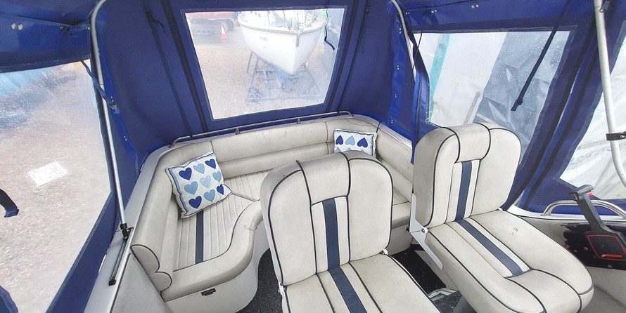 Amber boats amsterdam cruiser style wide beam barge