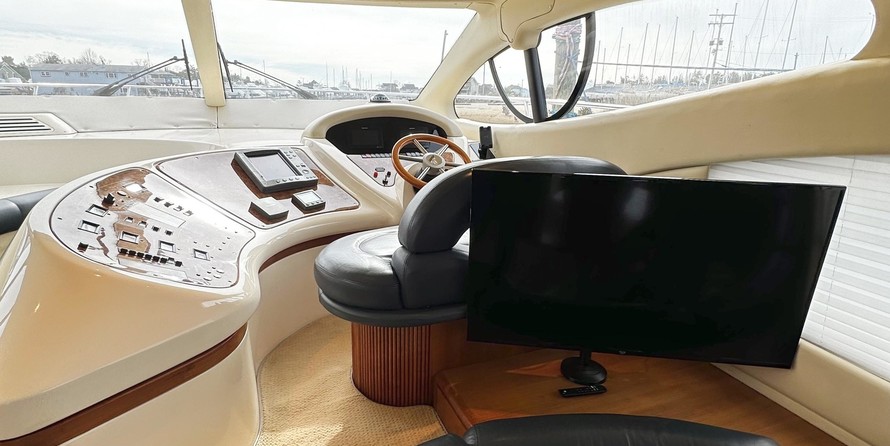 Azimut 46