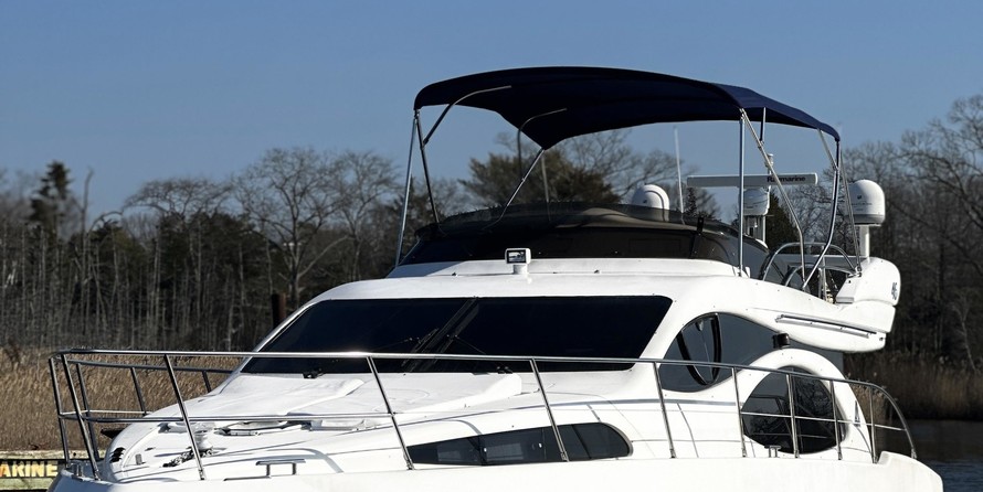 Azimut 46