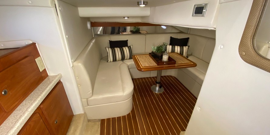 Rinker 370 EX