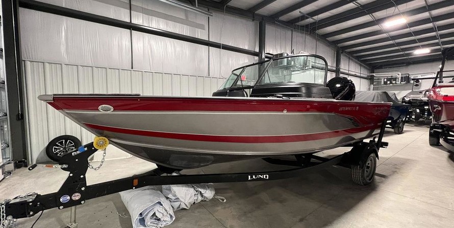 Lund Boats 1875 Impact Sport