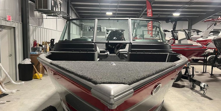 Lund Boats 1875 Impact Sport