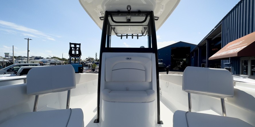 Sea Ray hunt ultra 211