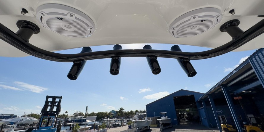 Sea Ray hunt ultra 211