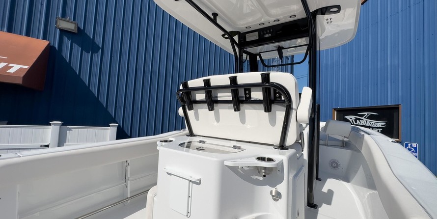 Sea Ray hunt ultra 211