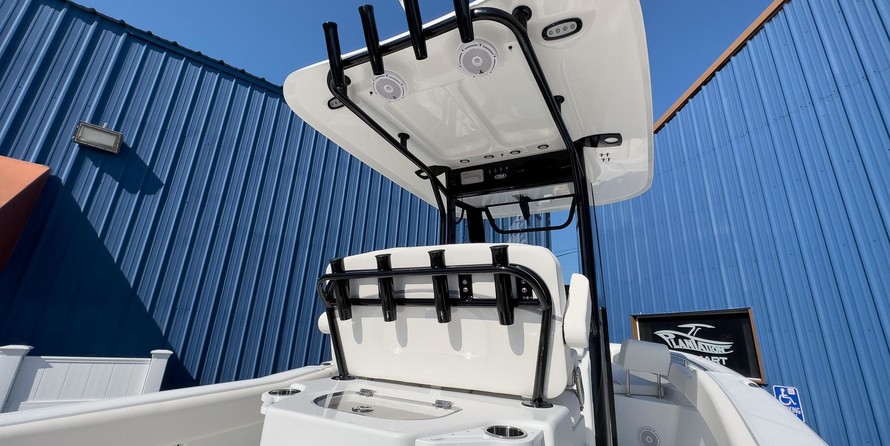 Sea Ray hunt ultra 211