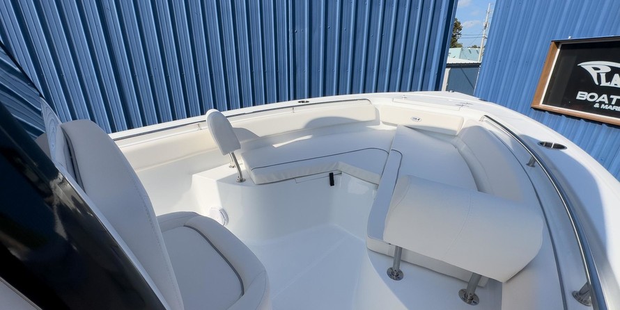Sea Ray hunt ultra 211