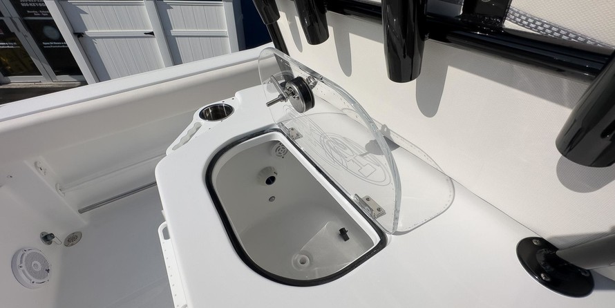 Sea Ray hunt ultra 211