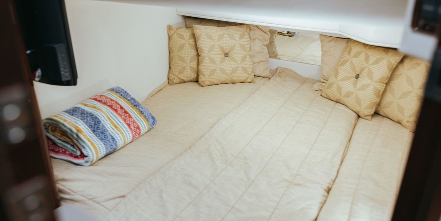 Sea Ray 390 Sedan Bridge