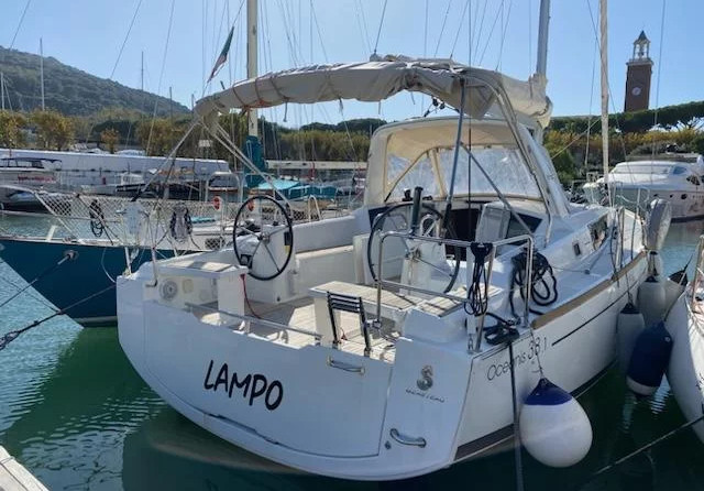 Beneteau Oceanis 38.1