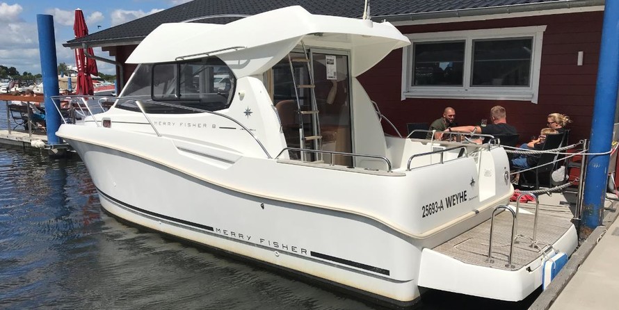 Jeanneau Merry Fisher 8