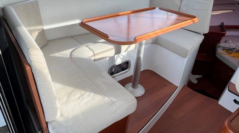 Beneteau Antares 8.80