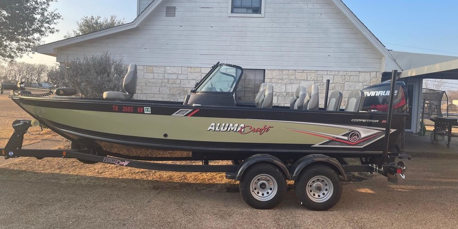 Alumacraft Competitor 205 CS