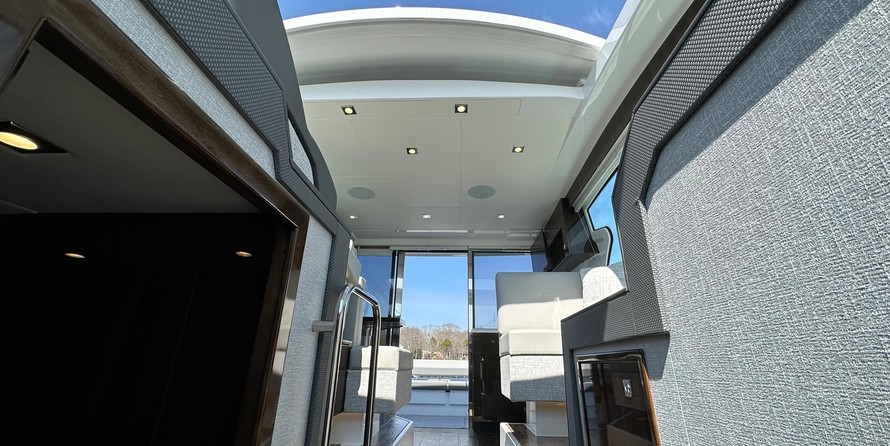 Cruisers Yachts 42 Cantius