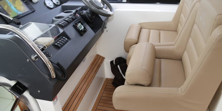 Sealine SC42