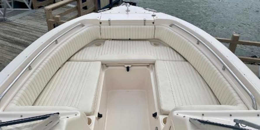 Grady-White Freedom 225