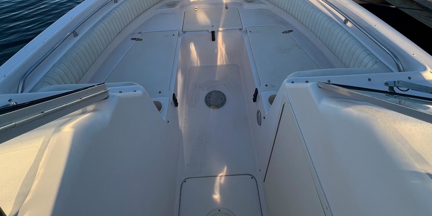 Grady-White Freedom 225