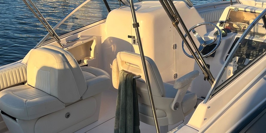 Grady-White Freedom 225