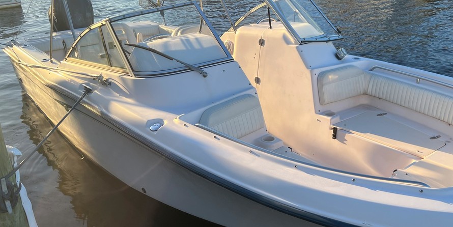 Grady-White Freedom 225