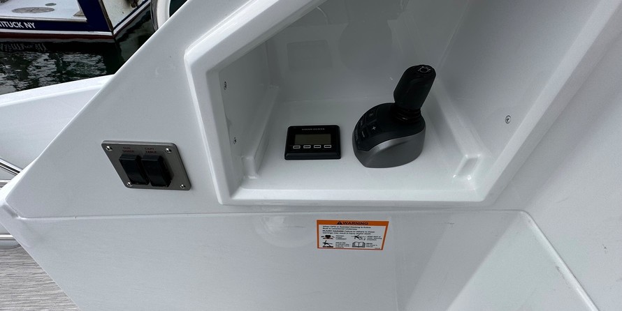 Cruisers Yachts 50 Cantius