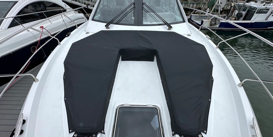 Cruisers Yachts 50 Cantius