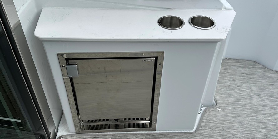 Cruisers Yachts 50 Cantius
