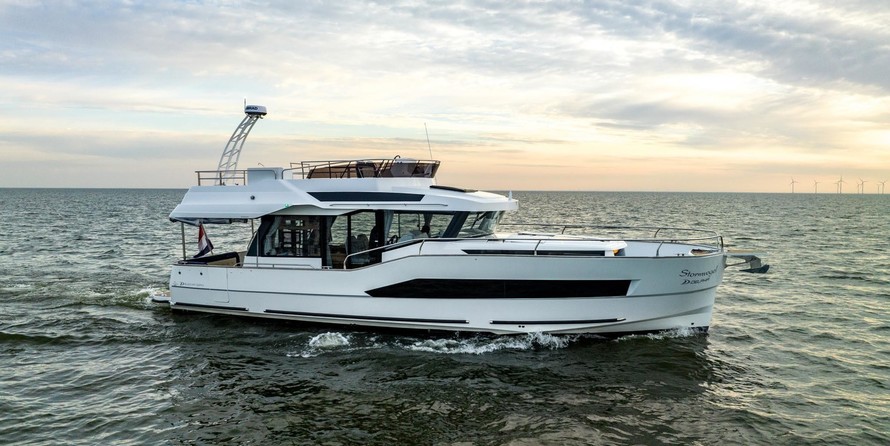 Delphia 12 Flybridge