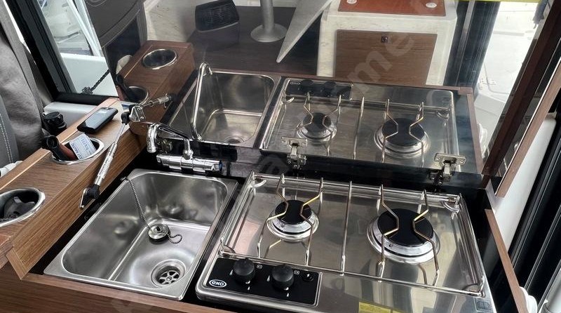 Jeanneau Merry Fisher 895