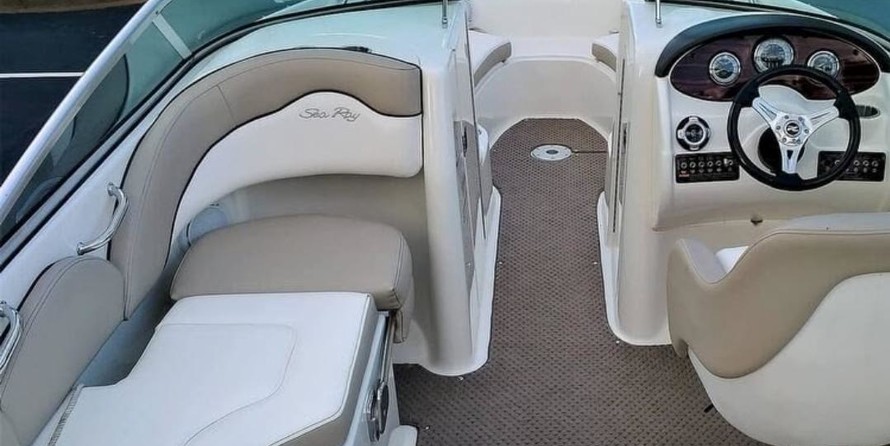 Sea Ray 200 Sundeck