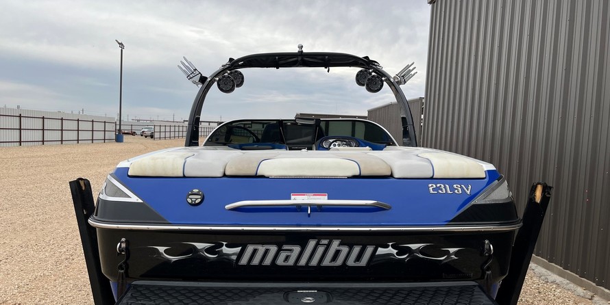 Malibu Wakesetter 23 LSV