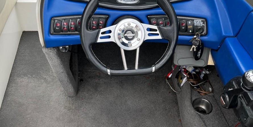 Malibu Wakesetter 23 LSV