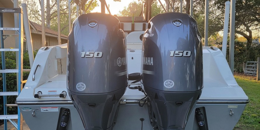 Cobia 217 center console