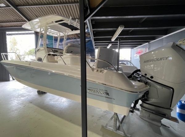 Boston Whaler 270 Dauntless