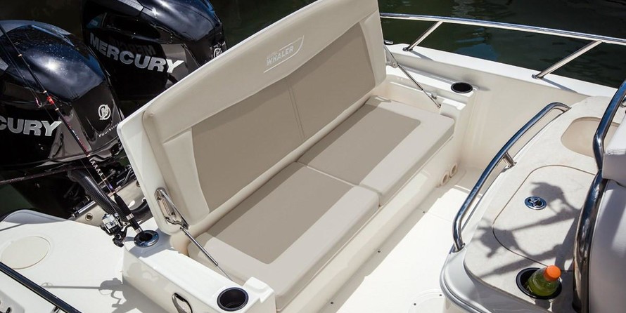 Boston Whaler 270 Dauntless