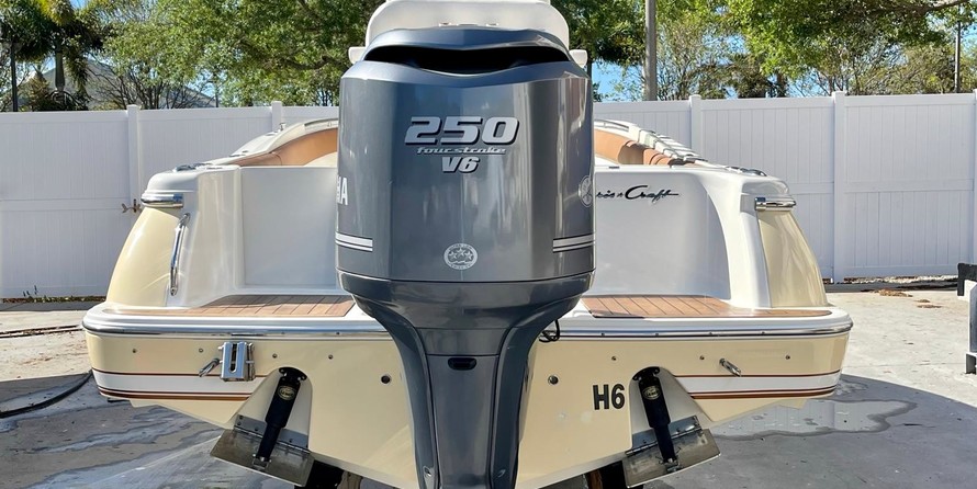 Chris-Craft Catalina 23