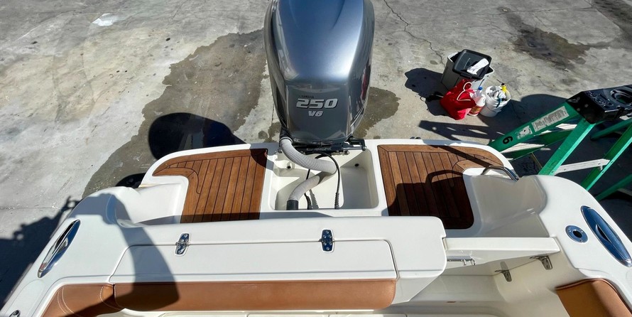 Chris-Craft Catalina 23